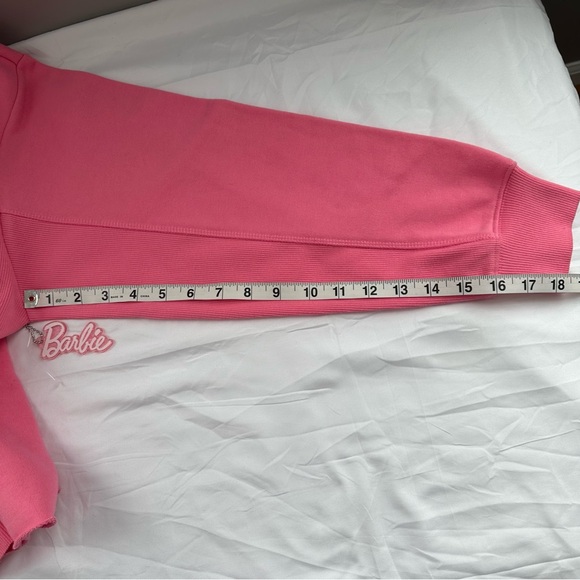 Forever 21 Plus Barbie Cropped Sweatshirt Pink Crewneck + Barbie Keychain - Picture 8 of 11